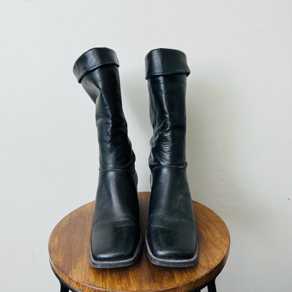 Naturalized Black Leather Calf Boots Women’s Size 8 - Picture 2 of 9